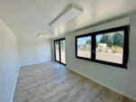Container-bureau-amenage-18-m²-–-facade-vitree-600×600-1